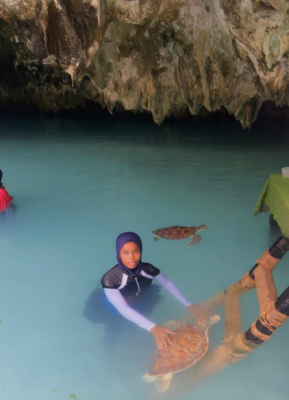 SWIMMING WITH TORTOISE